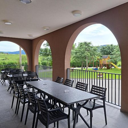 Posestvo Rouna - Winery And Apartments Випава Экстерьер фото